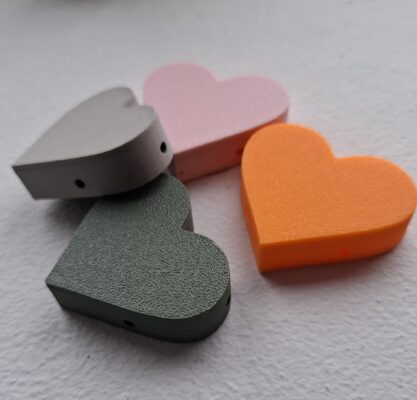 Dofthållare Hjärta med 4 hål i sidorna (ej magnet)